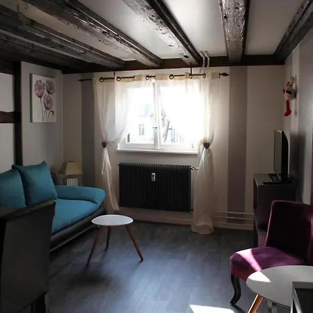 Les Violettes Apartment